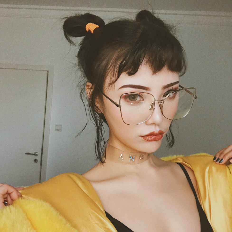 ��Թ����������϶��Ƕ�ҹ ���˵ĵ����ҴӲ��ܾ� >>> ��Ů�����ͷ��