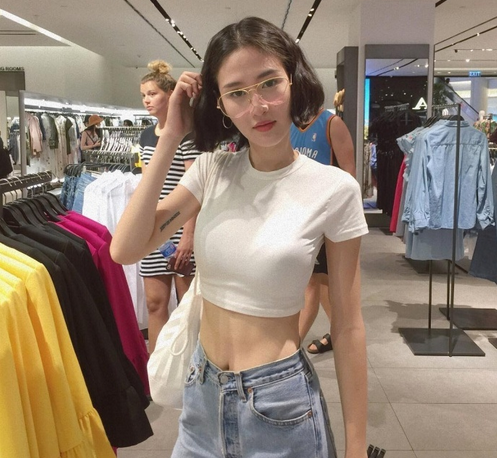 grass:��������������黰<Ůͼ>