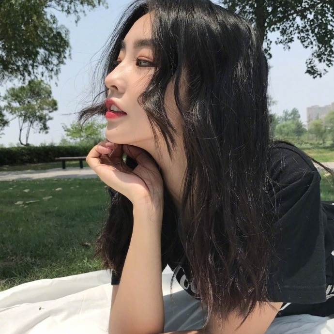 grass:��һЦ ��ʵ��򭴺ɽ ü���ﲨ <Ůͷ>