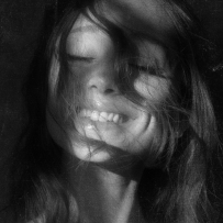 ��kiss me��- Ariana Grande ������˿���һ������